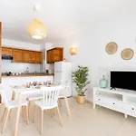 Apartment Home2book Cute Apt, Pool & Terrace Americas *