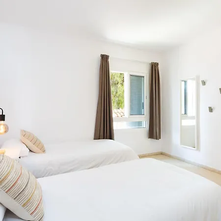 Home2book Cute Apt, Pool & Terrace Americas