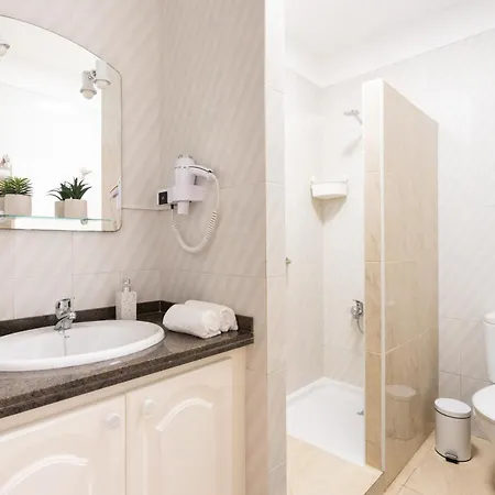 Home2book Cute Apt, Pool & Terrace Americas Apartamento